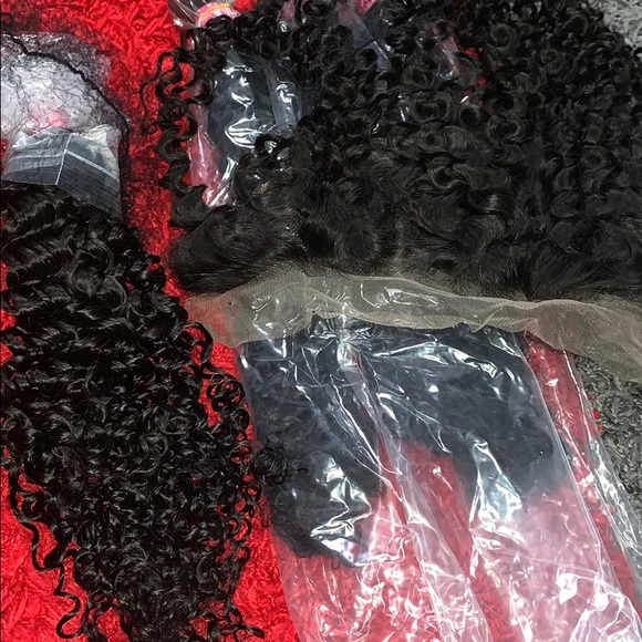 Other - 1 20” frontal & 4 26” bundles
